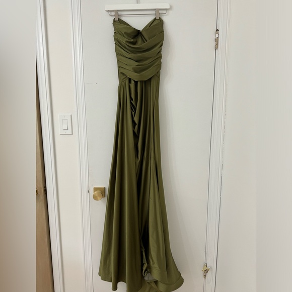 Jessica Angel Bridesmaid / Prom Dress Style Number JA2307 OLIVE XS - Picture 7 of 7